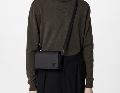 【メンズに大人気】Louis Vuitton　ウエアラブル　ウォレット