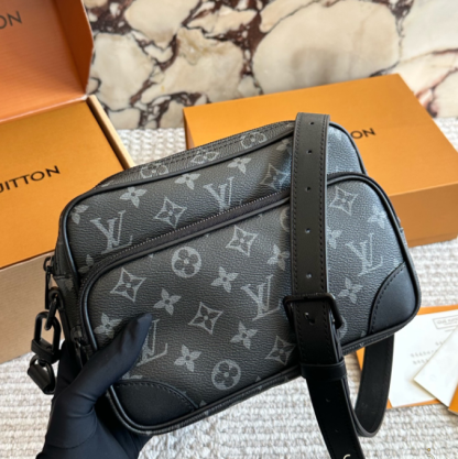 【ラグジュアリーな存在感♪】Louis Vuitton　ショルダーバッグ