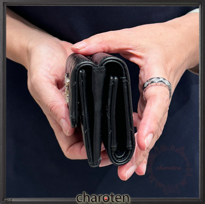 【追跡付】パール＆黒ストーンCC♡最小サイズ♪ミニ財布