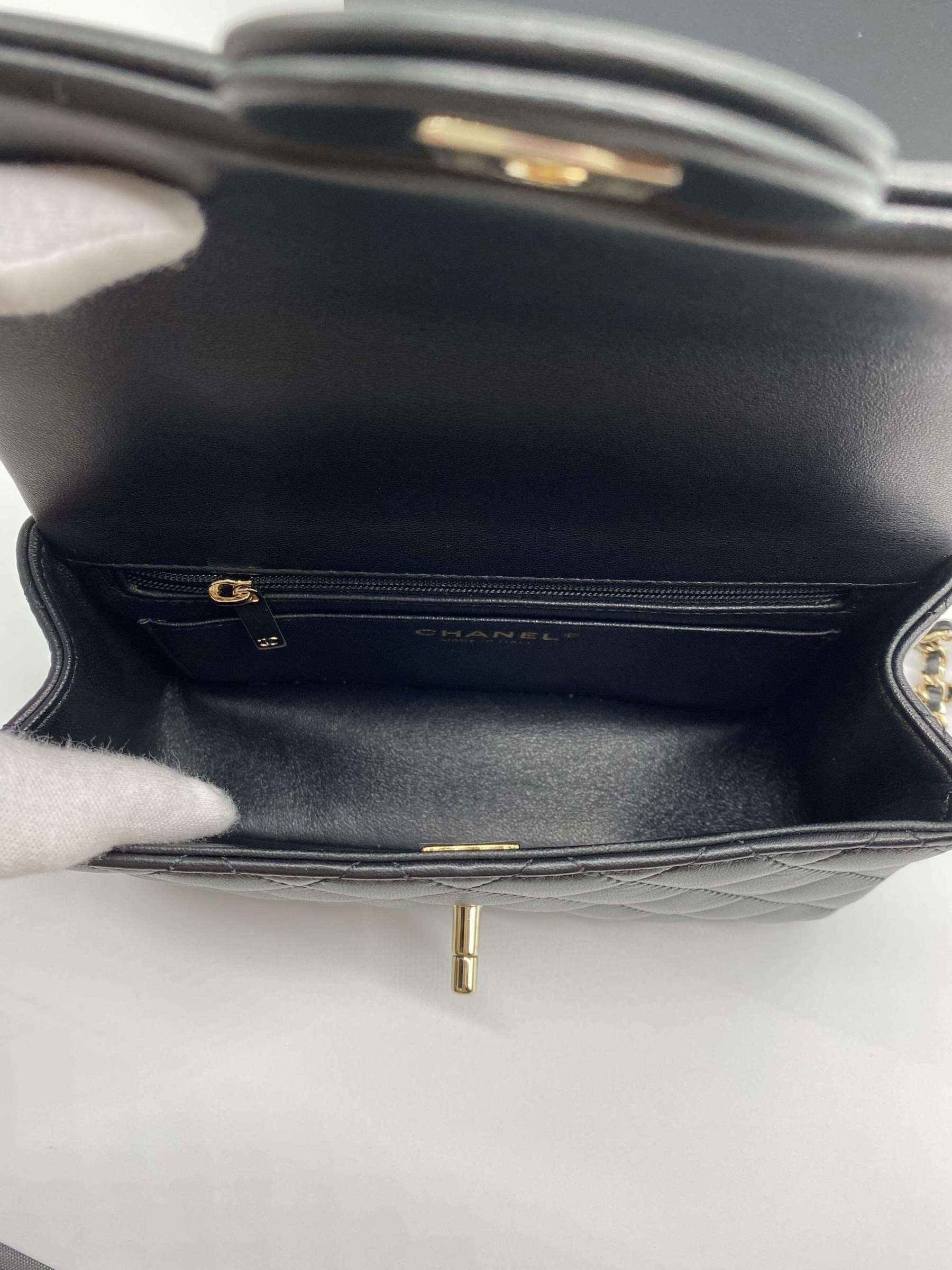 国内配送 新作 CHANEL トップハンドル ミニフラップバッグ