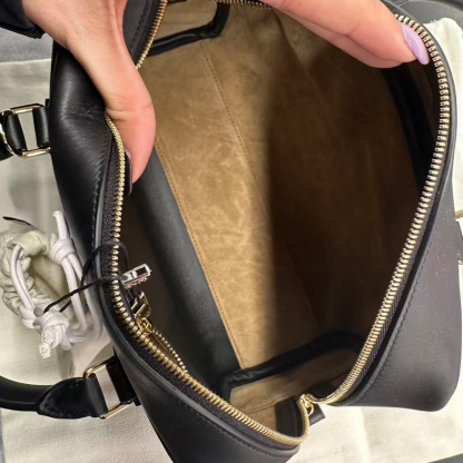 在庫有◆LOEWE◆上品アリゾナポーチ◆豪華セレブカーフスキン