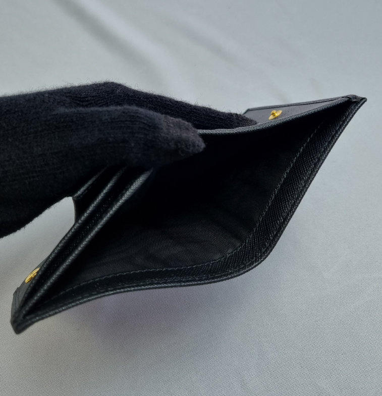 ★関税込★PRADA★SAFFIANO Triangle Logo★折りたたみ財布★