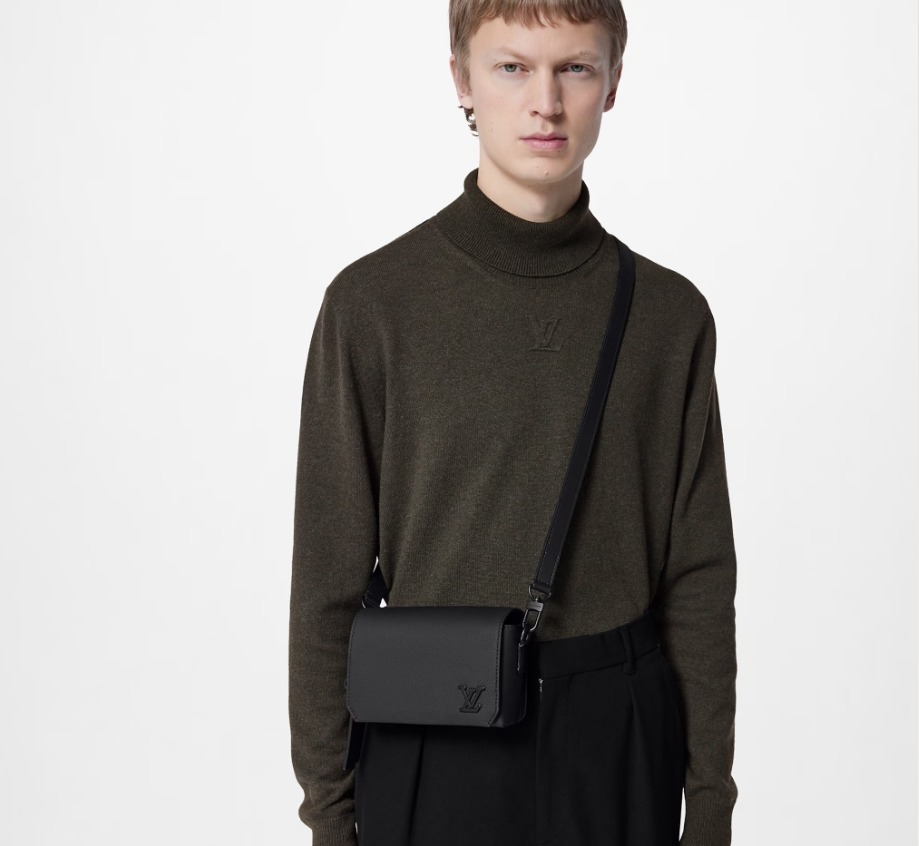 【メンズに大人気】Louis Vuitton　ウエアラブル　ウォレット