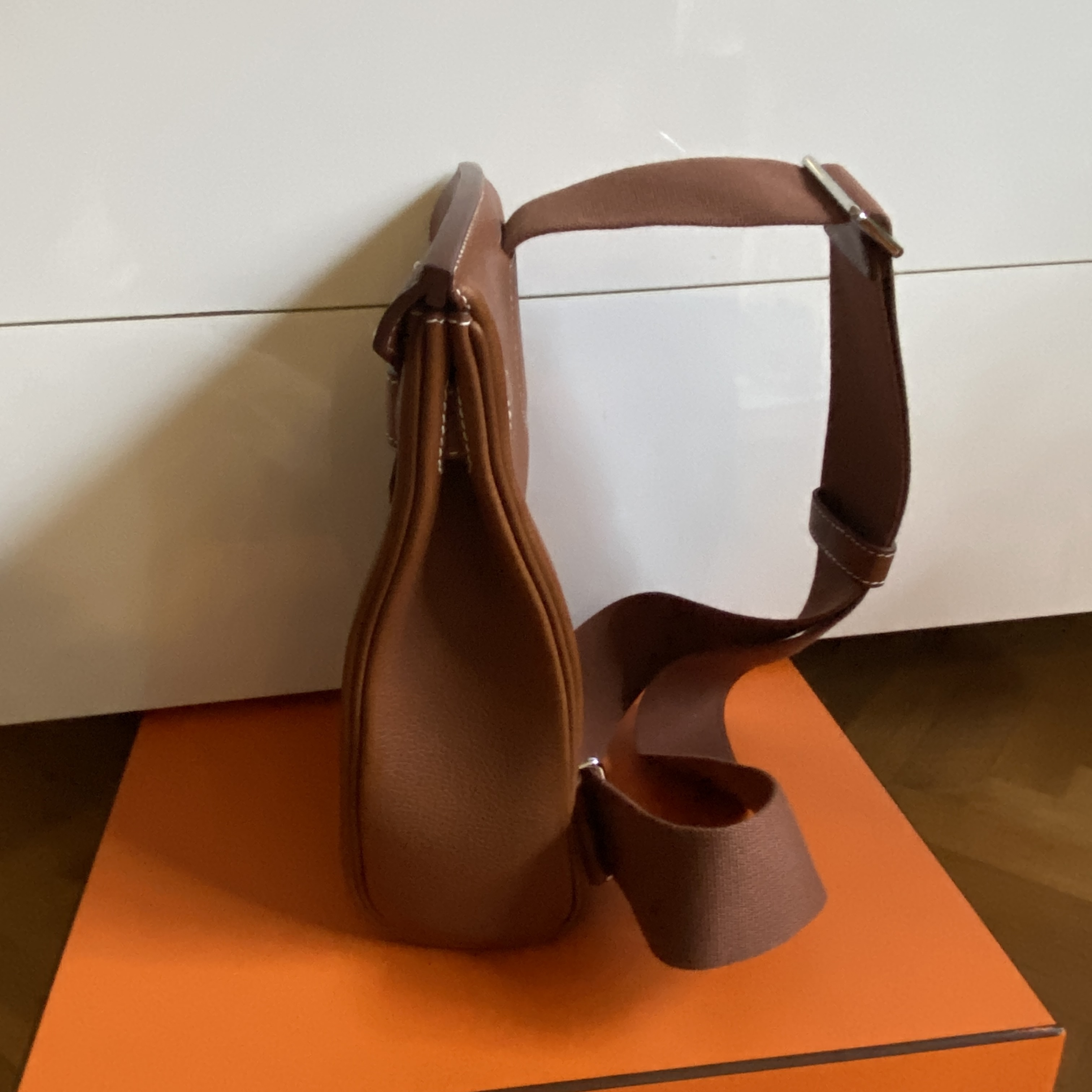 Hermes☆ショルダーバッグHac a dos PM フォーヴ バレニアパリ発