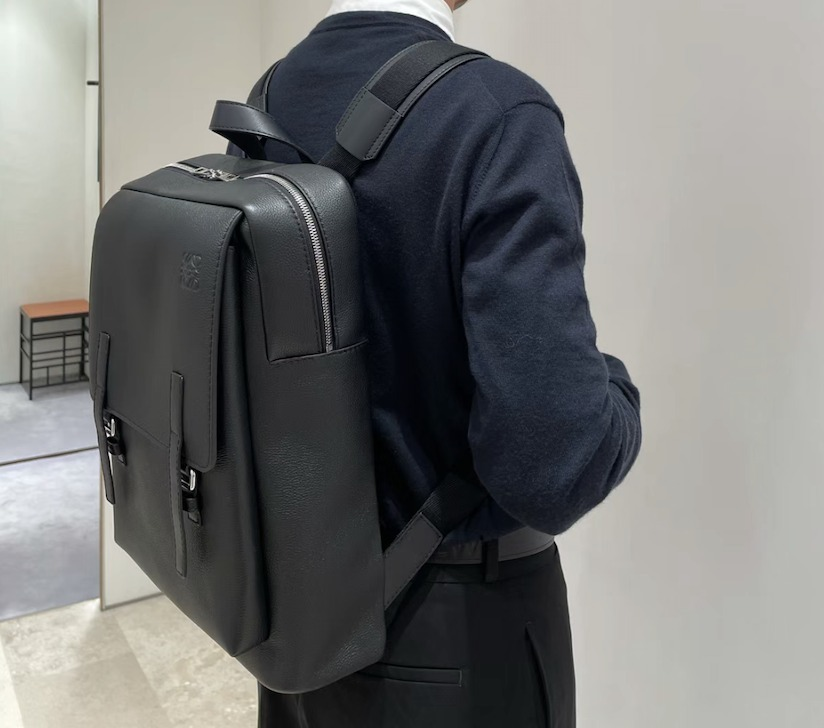 【現地価格！】LOEWE（ロエベ）ミリタリーバックパック