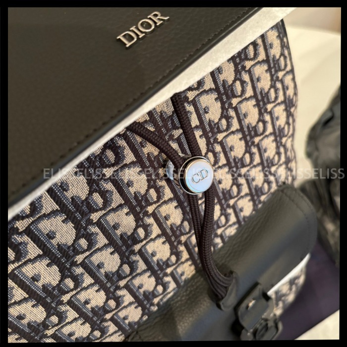 DIORバックパックMOTION 【優れた収納力と実用性】リュック