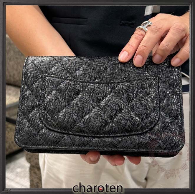 【裏地可愛い】COCO CHANELロゴ入りCC♪チェーンウォレット