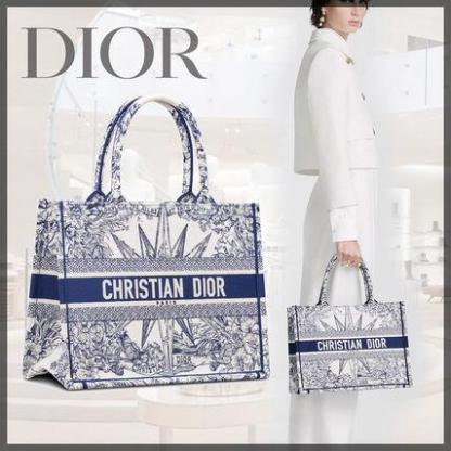 【新作】DIOR BOOK TOTE ミディアムバッグ