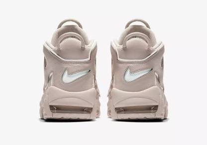 ナイキエアモアアップテンポライトボーン（GS）