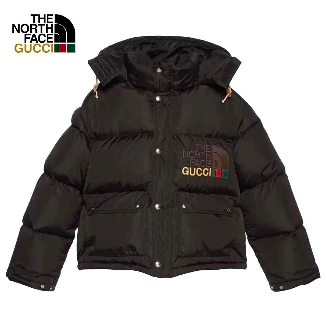 歴史的コラボ入手困難!GUCCI×THE NORTH FACE