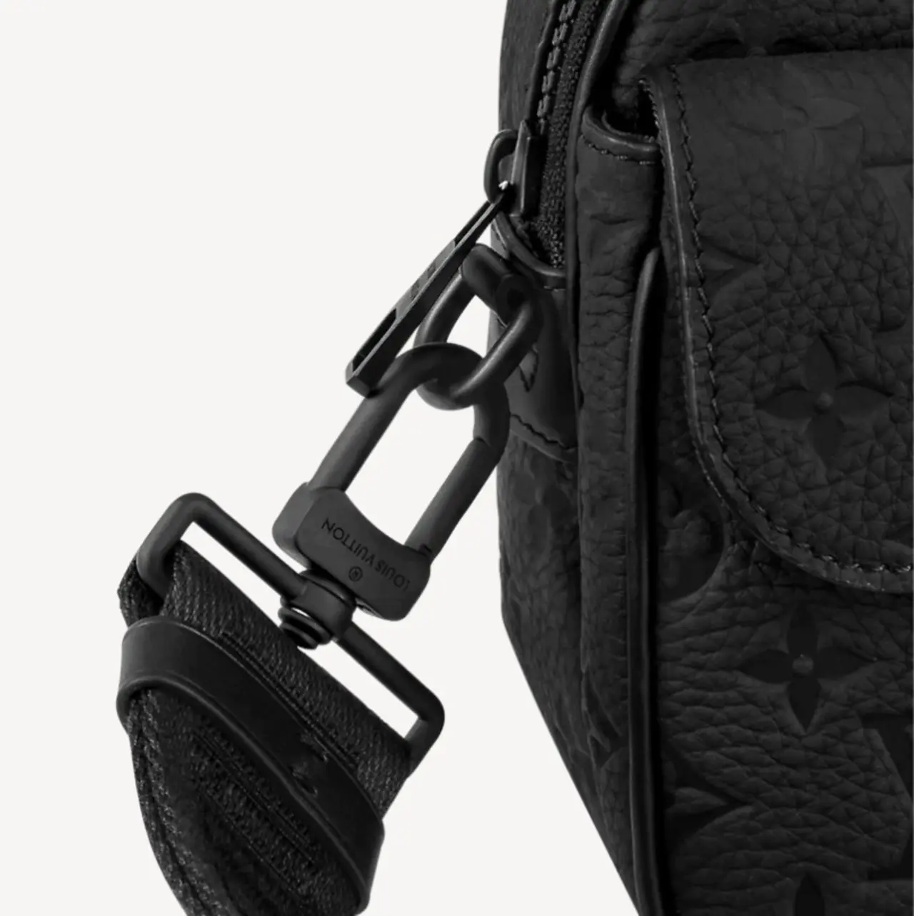 新作 LOUIS VUITTON 直営店 メッセンジャー モノグラム 黒 M58489