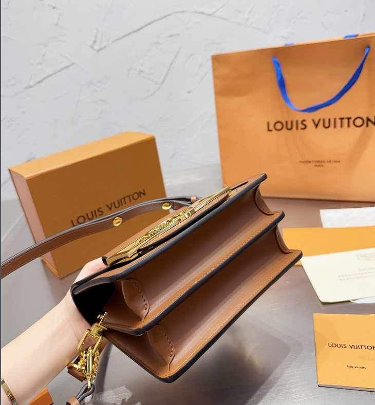 【特別なオファー】2023 M46537 ドーフィーヌ ロック･XL