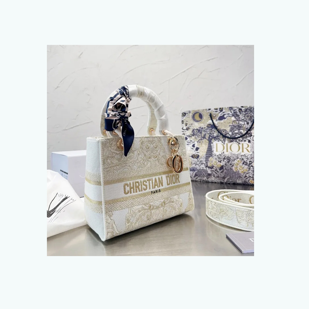 【新作】  LADY D-LITE ミディアムバッグ