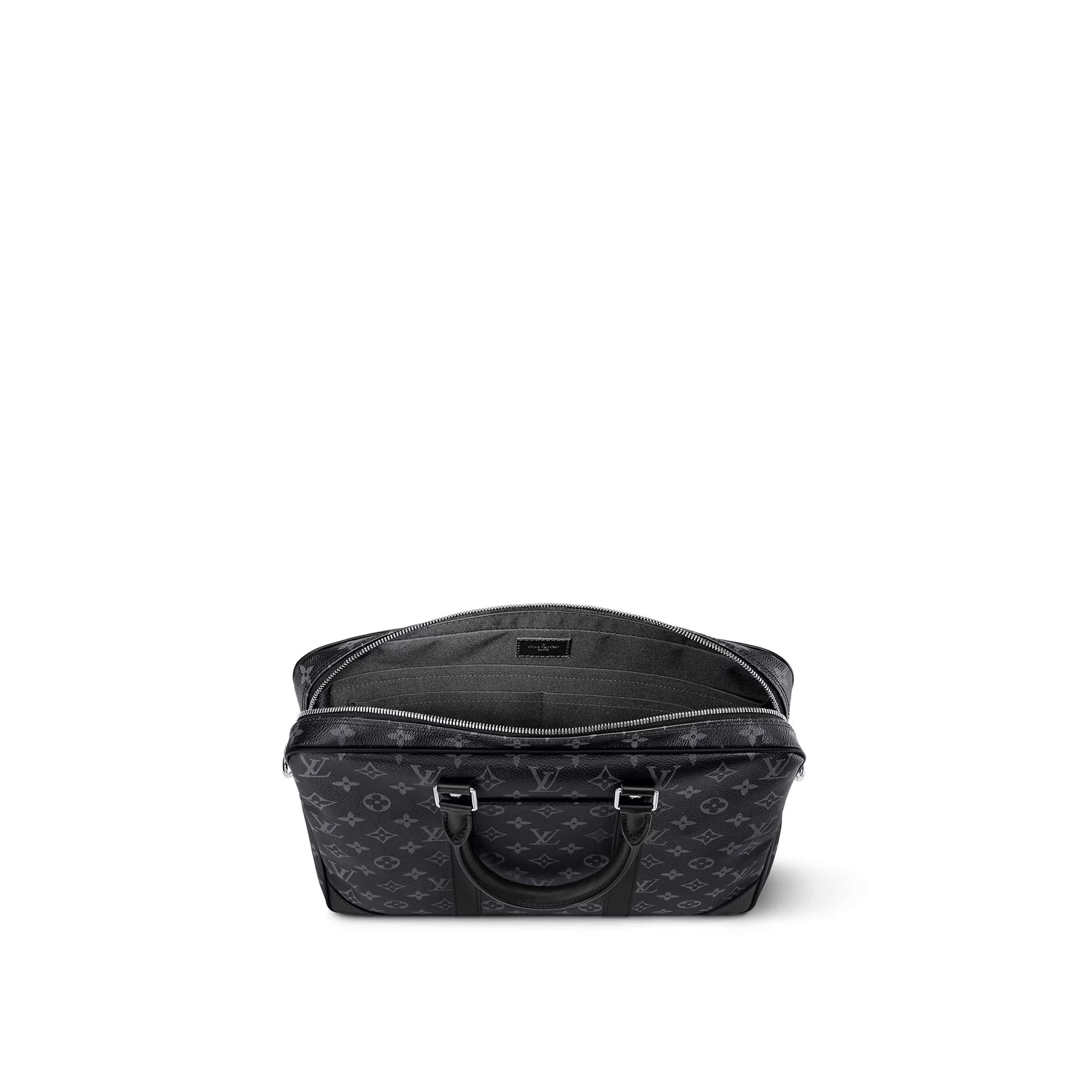 ヴィトンキャップTシャツパンツスニーカーに合うビジネスバッグ