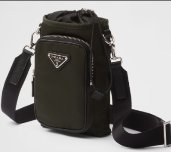 国内即発 スマホケース ショルダー付 ギフト包 プラダ