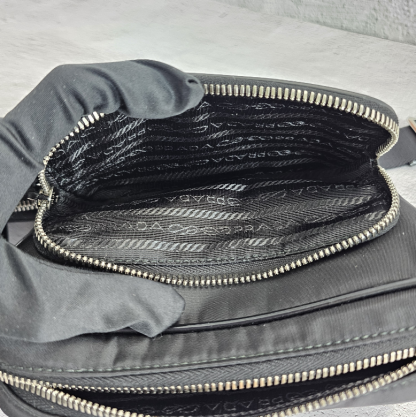 ★関税込★PRADA★Re-Nylon ブラッシュドレザークロスバッグ★