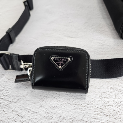 ★関税込★PRADA★Re-Nylon ブラッシュドレザークロスバッグ★