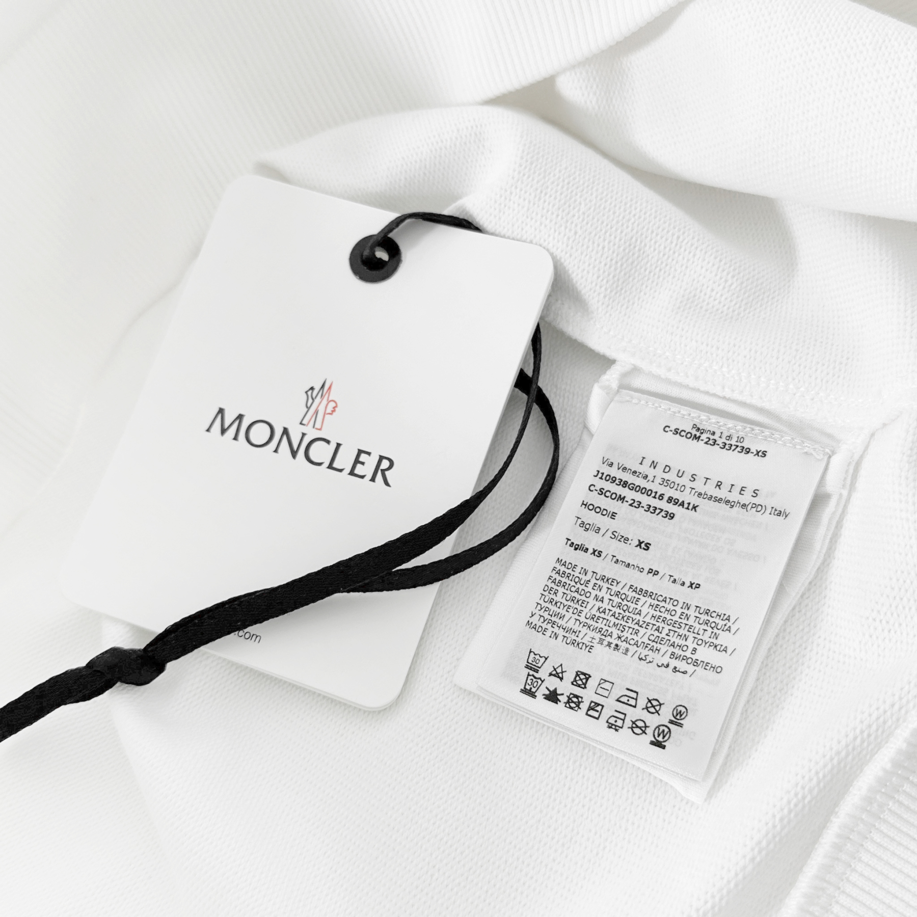 【国内即発】MONCLER パーカー フーディー 【返品・交換 無料】