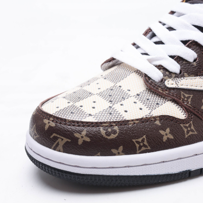 【日本未入荷】Louis Vuitton x Travis Scott x Nike Air Jordan 1 Low OG SP"Damier Azur/LV Monogram"【正規品】[代金引換]