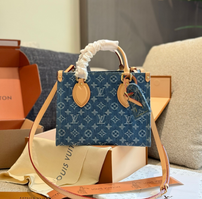 【国内発送】Louis Vuitton　オンザゴー　PM　トートバッグ