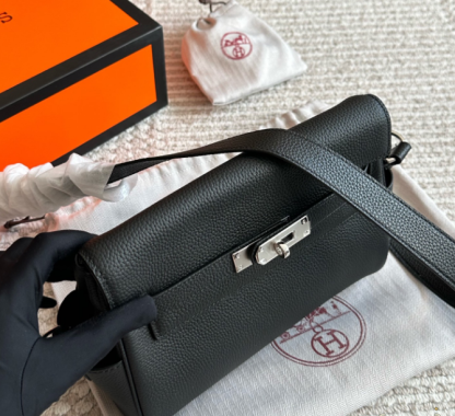 【上質なグレー】HERMES ケリー メッセンジャー PM