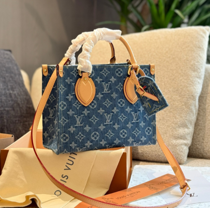 【国内発送】Louis Vuitton　オンザゴー　PM　トートバッグ