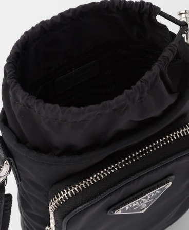 国内即発 スマホケース ショルダー付 ギフト包 プラダ