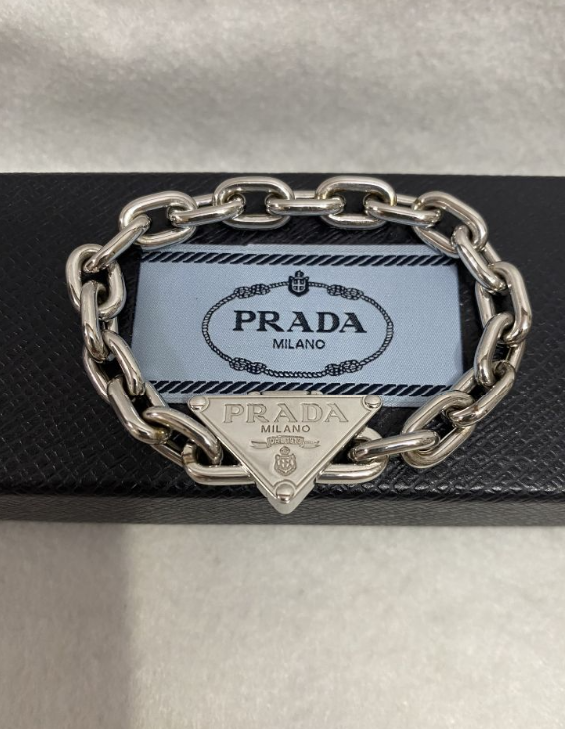 完売必至PRADA♪三角ロゴシルバーチェーンブレスレット☆1JB356