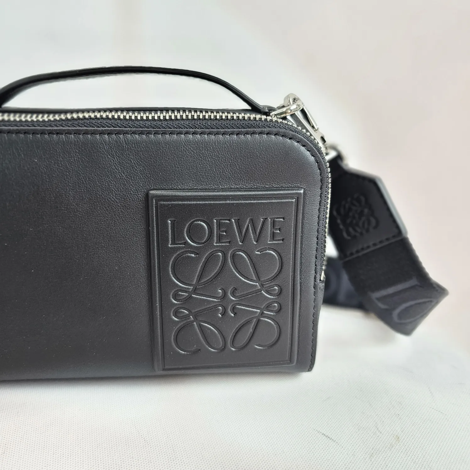 ★人気★【LOEWE】★MINI CAMERA ショルダーバッグ★