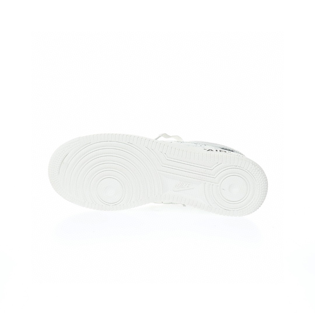 【日本未入荷】♪超入手困難Louis Vuitton x Nike Air Force1 白いエンボスパターン【本物保証】【代金引換】