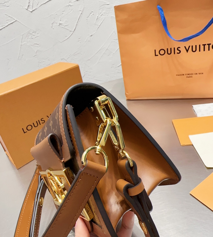 【特別なオファー】2023 M46537 ドーフィーヌ ロック･XL