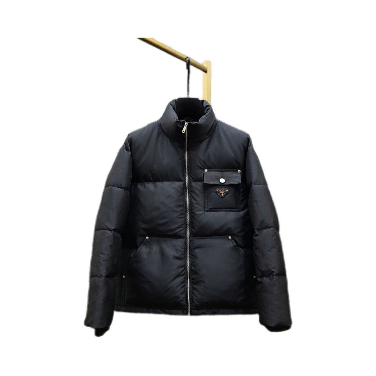 【PRADA】プラダ　Re-Nylon ロゴ入り ダウンジャケット