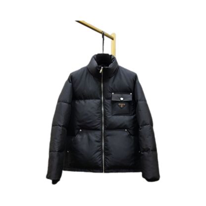 【PRADA】プラダ　Re-Nylon ロゴ入り ダウンジャケット