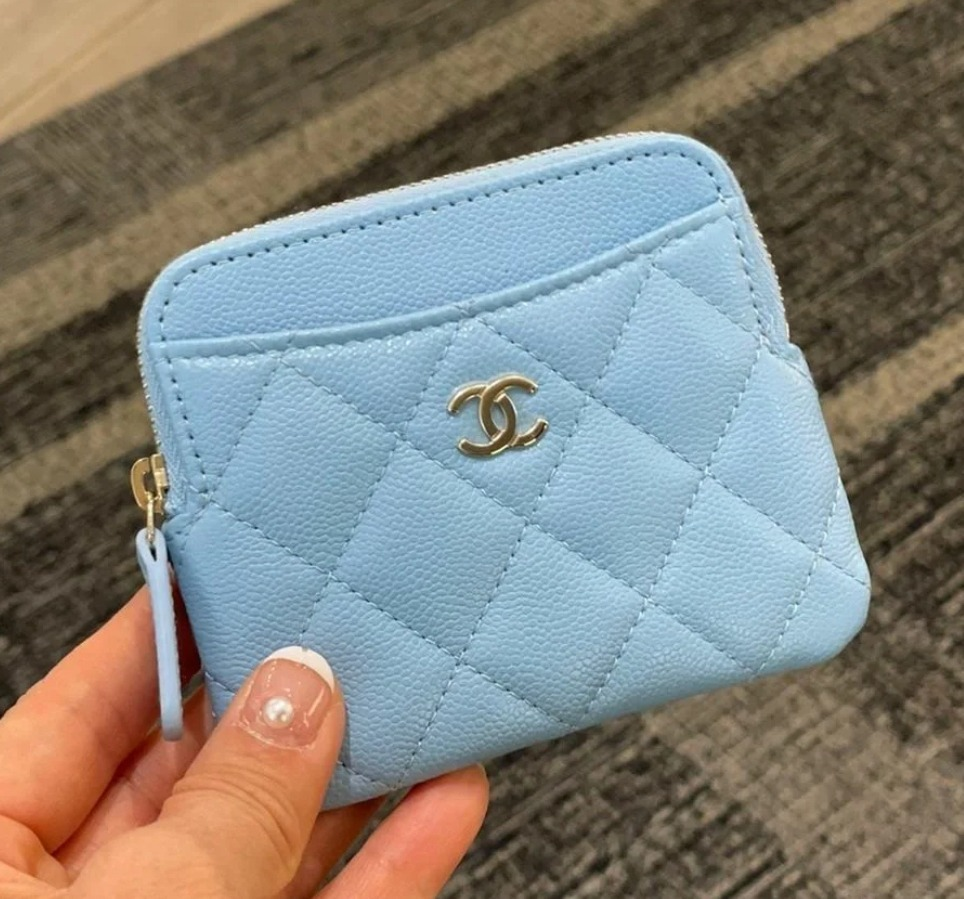 【コンパクトなのに収納力◎】CHANEL ショートウォレット 財布