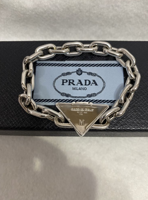 完売必至PRADA♪三角ロゴシルバーチェーンブレスレット☆1JB356