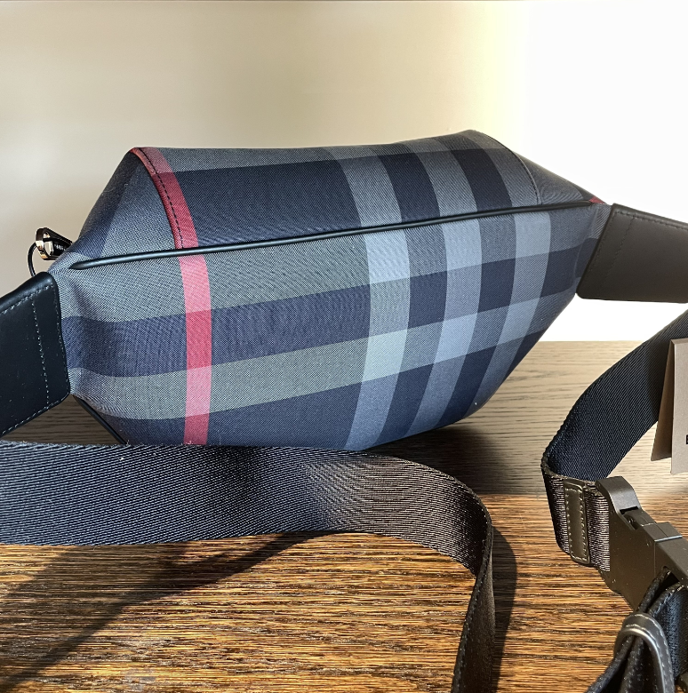 BURBERRY☆大人気ショルダーバッグ☆ML SONNY CHK