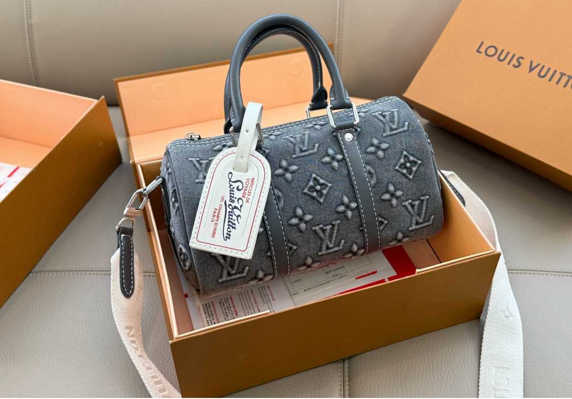 [SALE]ヴィトン Vuitton レア キーポルバンドリエール 25