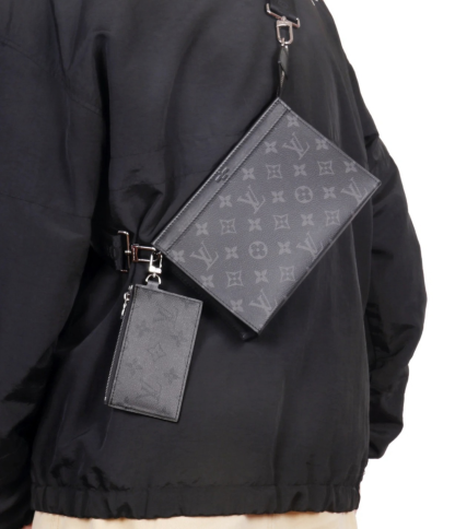 Louis Vuitton《欲しい１品》ガストン ウェアラブル ウォレット