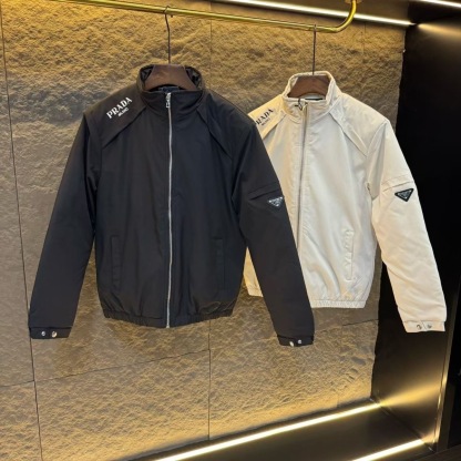 ☆送料関税込☆PRADA フード付  ブルゾンジャケット☆