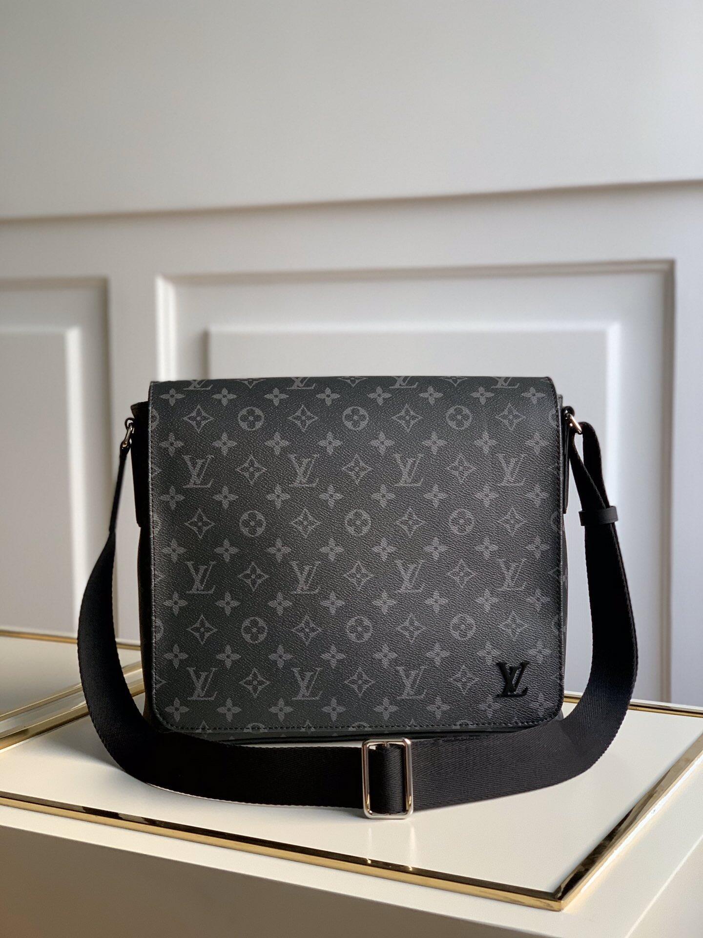 LOUIS VUITTON メンズショルダーバッグ Ref:M44001