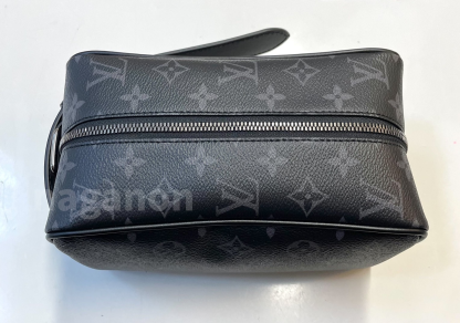 【国内直営即発】セカンドバッグにも!LVロッカー ドップ・キット