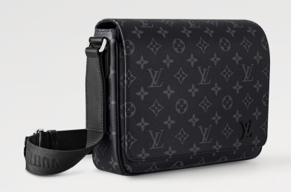 ☆安心の国内発送☆LV ディストリクト PM NV3　新モデル☆素敵♪