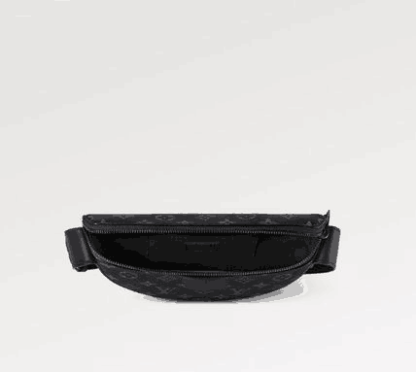 【お洒落メンズへ】Louis Vuitton　ショルダーバッグ　LV ムーン