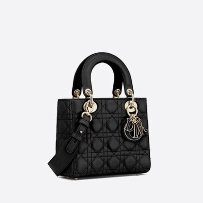 ６万取引突破★UPS速達便利用！【DIOR★ディオール】バッグ