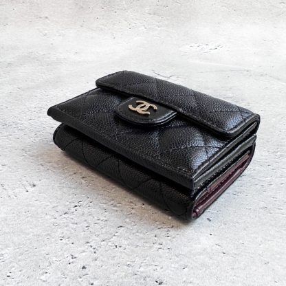 CHANEL 三つ折り財布 キルティングレザー