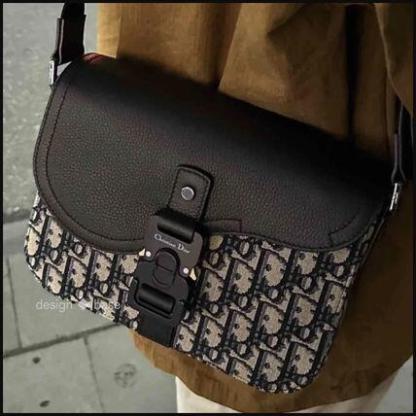★素敵！大人気【 DIOR 】SADDLE メッセンジャーバッグ
