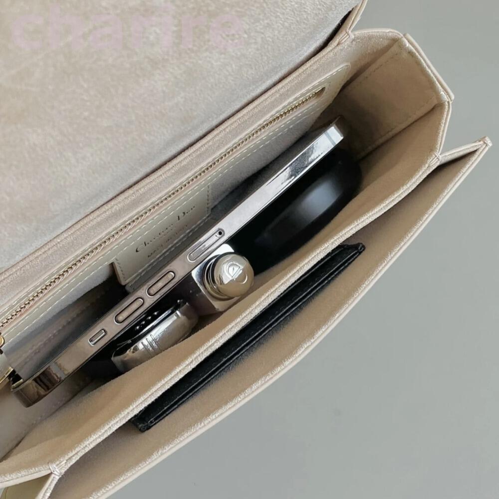 【持つだけで垢抜ける♥】ディオール　ショルダーバッグ