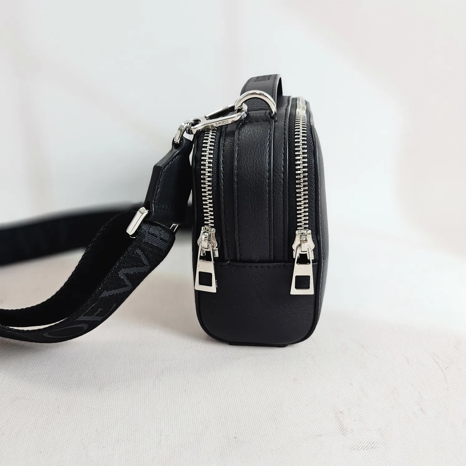 ★人気★【LOEWE】★MINI CAMERA ショルダーバッグ★