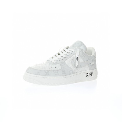 【日本未入荷】♪超入手困難Louis Vuitton x Nike Air Force1 白いエンボスパターン【本物保証】【代金引換】