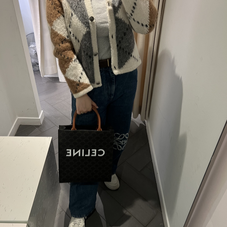 【CELINE直営】セール！スモール トリオンフ カバ 早い者勝ち！